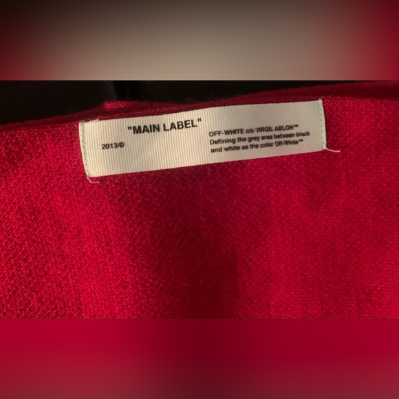Off-White Red Winter Scarf NWT - Picture 2 of 6